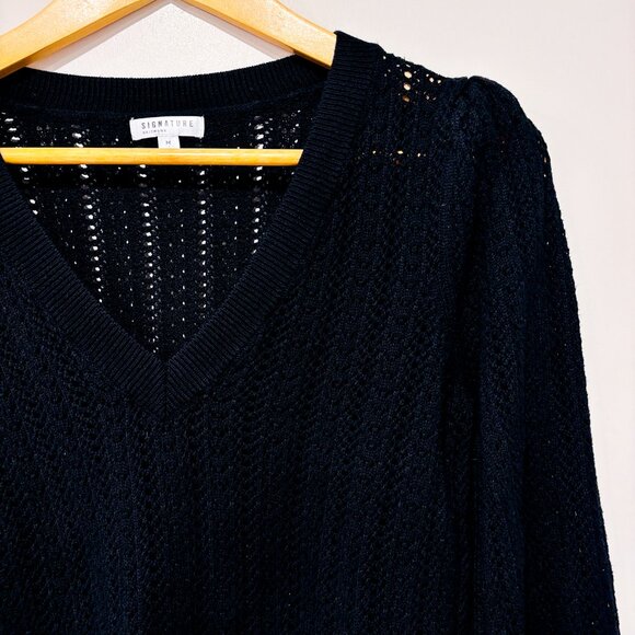 REITMANS Black Knit V-Neck Sweater for Women | Everyday Minimalist | Medium * - Picture 3 of 9